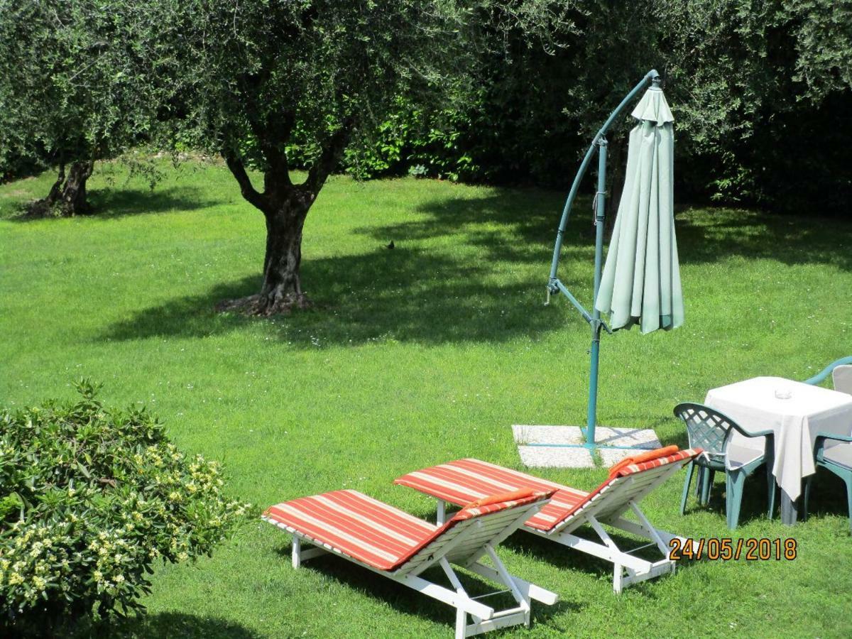Villa Leilani B&B Sale Marasino Eksteriør bilde